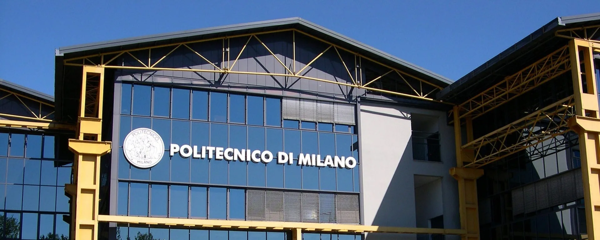 Team di ingegneri di Mintingx IT al lavoro nel laboratorio di Milano